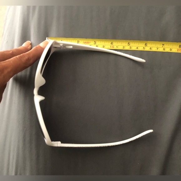 NWOT oversized white sunglasses with purple gradient lenses, silver accent. - Picture 6 of 7